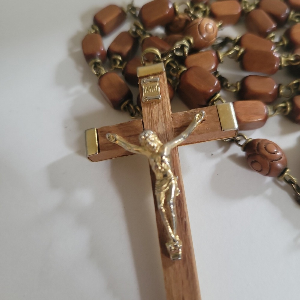 Catholic Wood Bead Rosary Necklace Metal Crucifix Mary Medallion 36in Gothic 90s